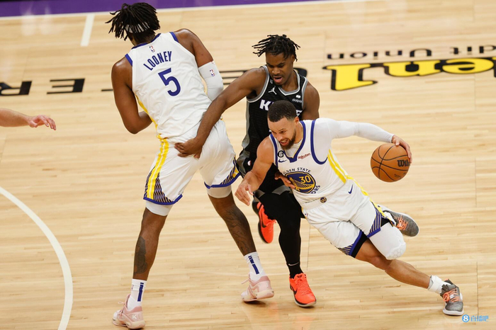  萨博尼斯两双国王力克勇士抢占西部第七宝座  